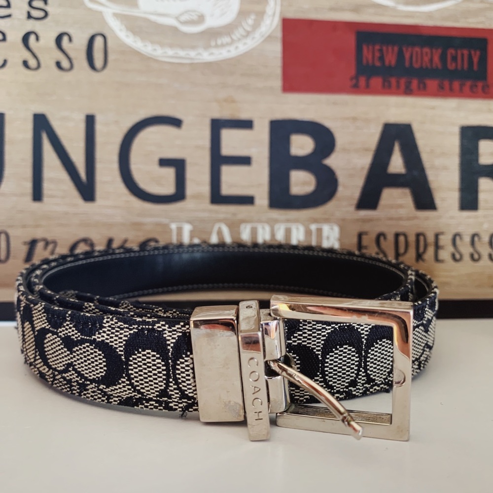 COACH Reversible Signature Belt